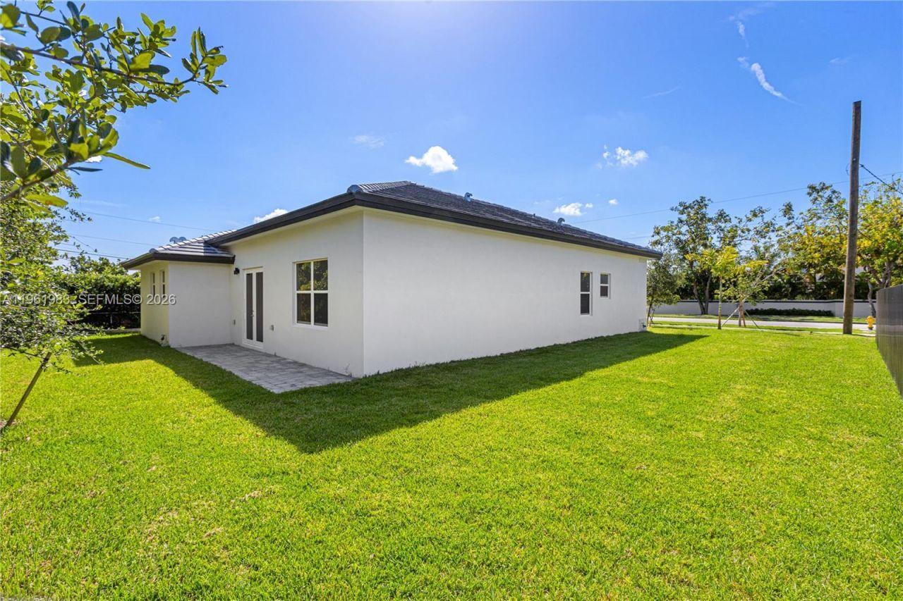 21326 Old Cutler Rd , Cutler Bay, FL 33189 Photo