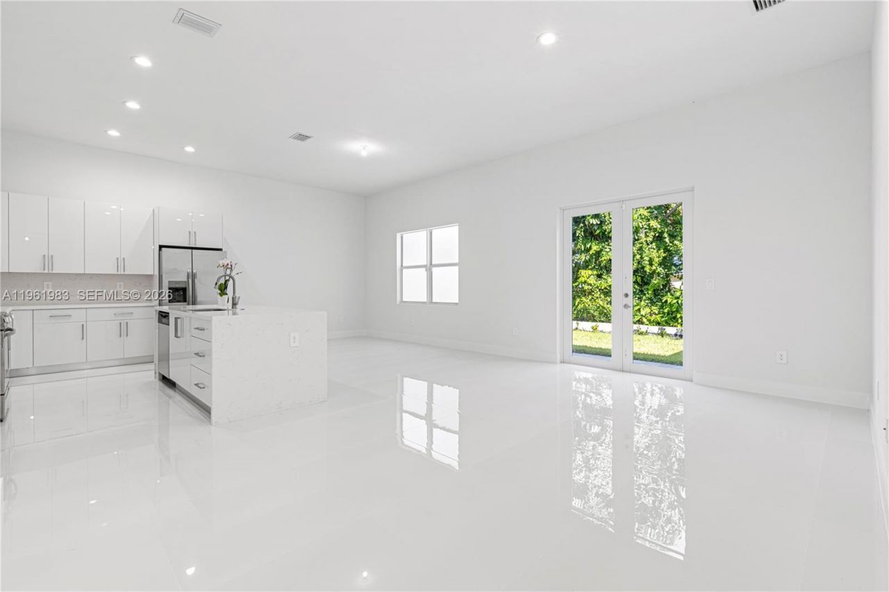 21326 Old Cutler Rd , Cutler Bay, FL 33189 Photo