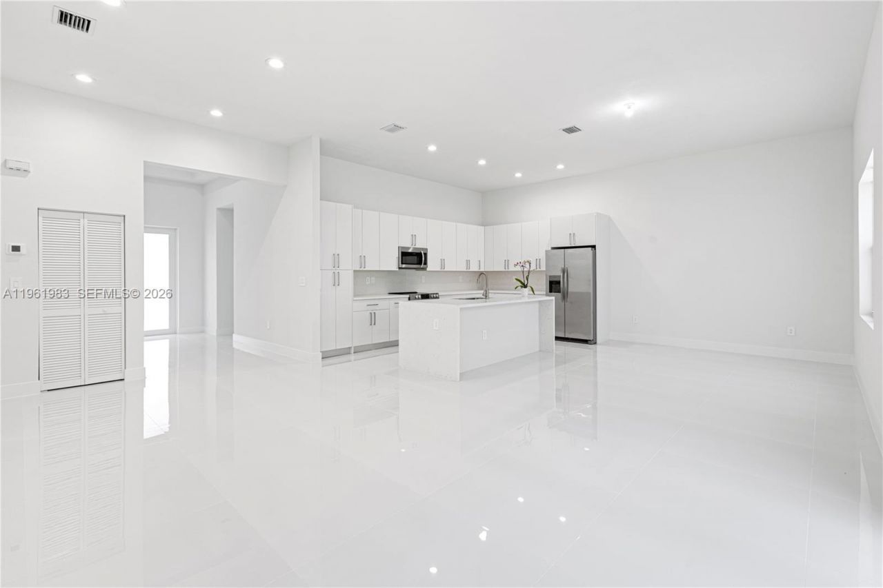 21326 Old Cutler Rd , Cutler Bay, FL 33189 Photo