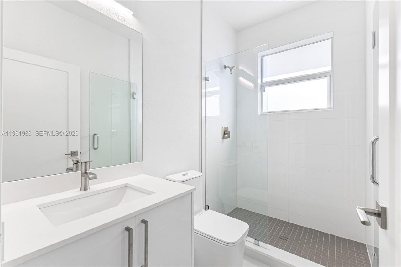 21326 Old Cutler Rd , Cutler Bay, FL 33189 Photo