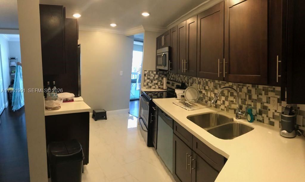 6901 Environ Blvd , Unit 5F, Lauderhill, FL 33319 Photo