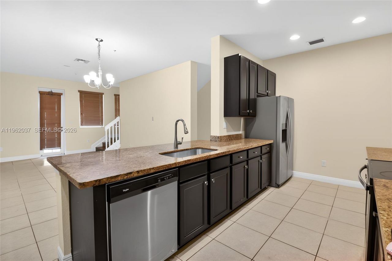 1032 SW 147th Ave, Unit 10101, Pembroke Pines, FL 33027 Photo