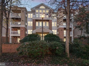2204 WESTCOURT LANE, Unit 116, HERNDON, VA 20170
