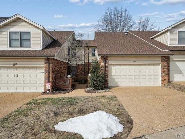 13721 La Conte Court, St Louis, MO 63128