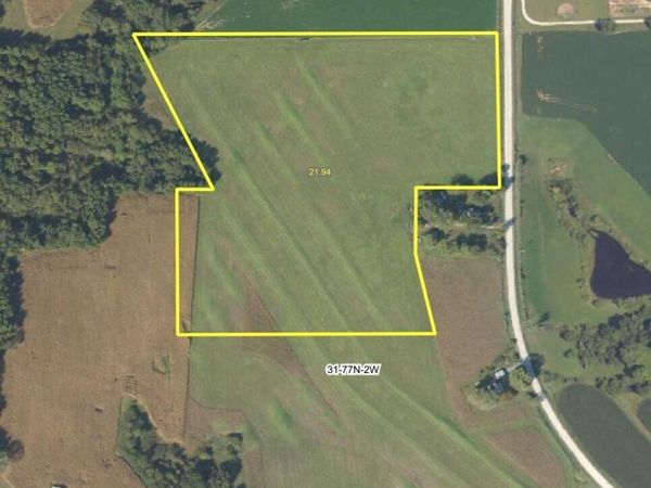 SEVEN SPRINGS RD, Muscatine, IA 52761