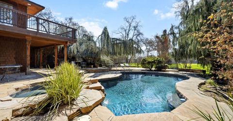 4201 Garden Hwy, Sacramento, CA 95834 Photo