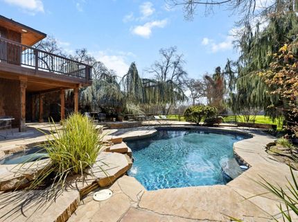 4201 Garden Hwy, Sacramento, CA 95834 Photo