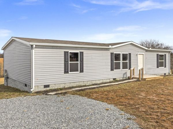 1501 Fairfield Rd, Westmoreland, TN 37186