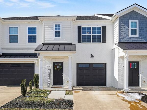 4320 Doral Dr, Murfreesboro, TN 37127