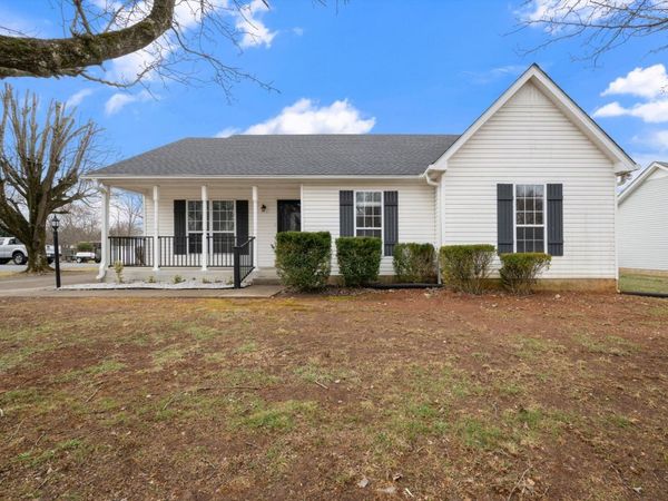 2719 Rocking Horse Ln, Murfreesboro, TN 37130