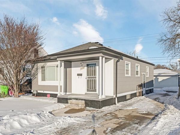 23754 Lambrecht Avenue, Eastpointe, MI 48021