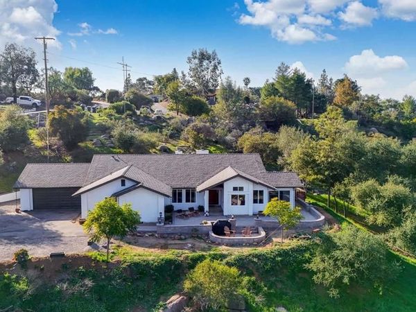 1392 Nancy Lee Ln, Alpine, CA 91901