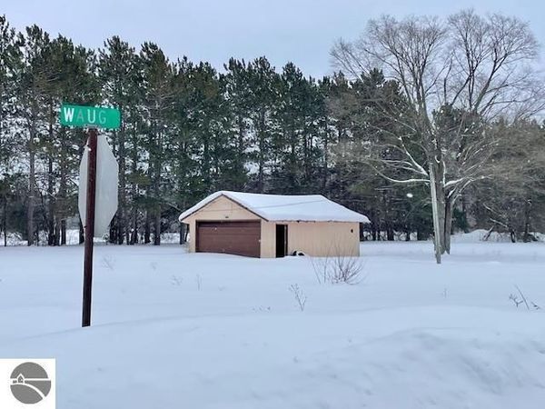 4191 Waug Road, Benzonia, MI 49616
