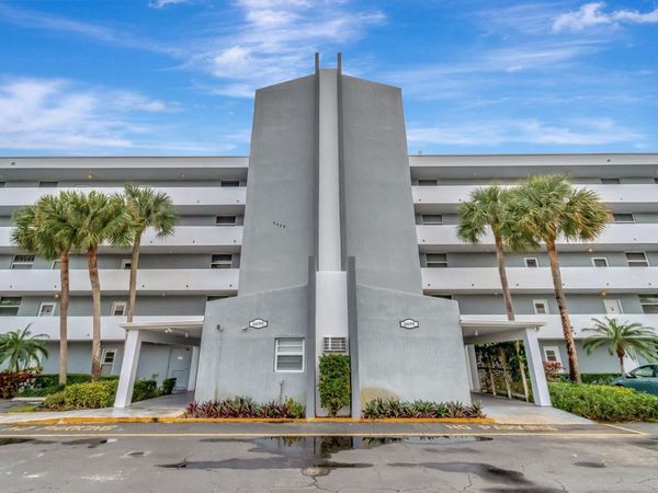 6699 NW 2nd Avenue, Unit 313, Boca Raton, FL 33487