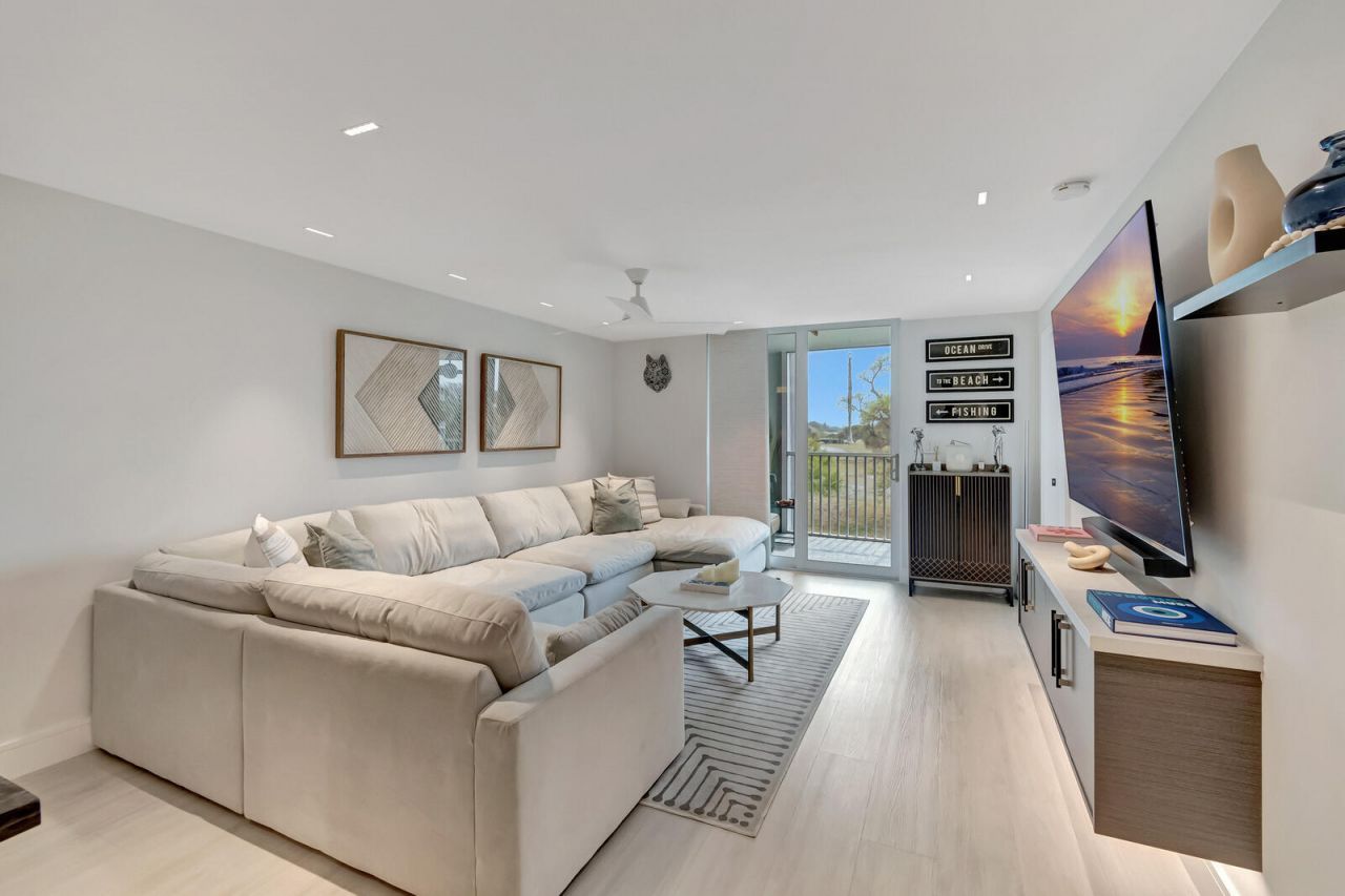 6699 NW 2nd Avenue, Unit 313, Boca Raton, FL 33487 Photo