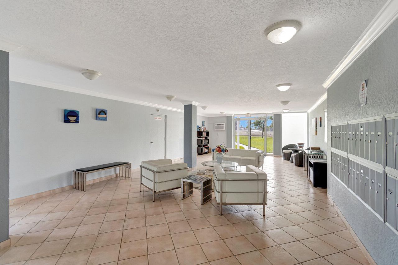 6699 NW 2nd Avenue, Unit 313, Boca Raton, FL 33487 Photo