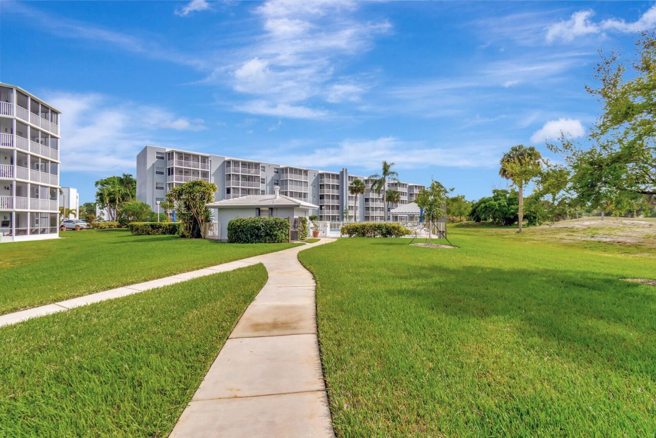 6699 NW 2nd Avenue, Unit 313, Boca Raton, FL 33487 Photo