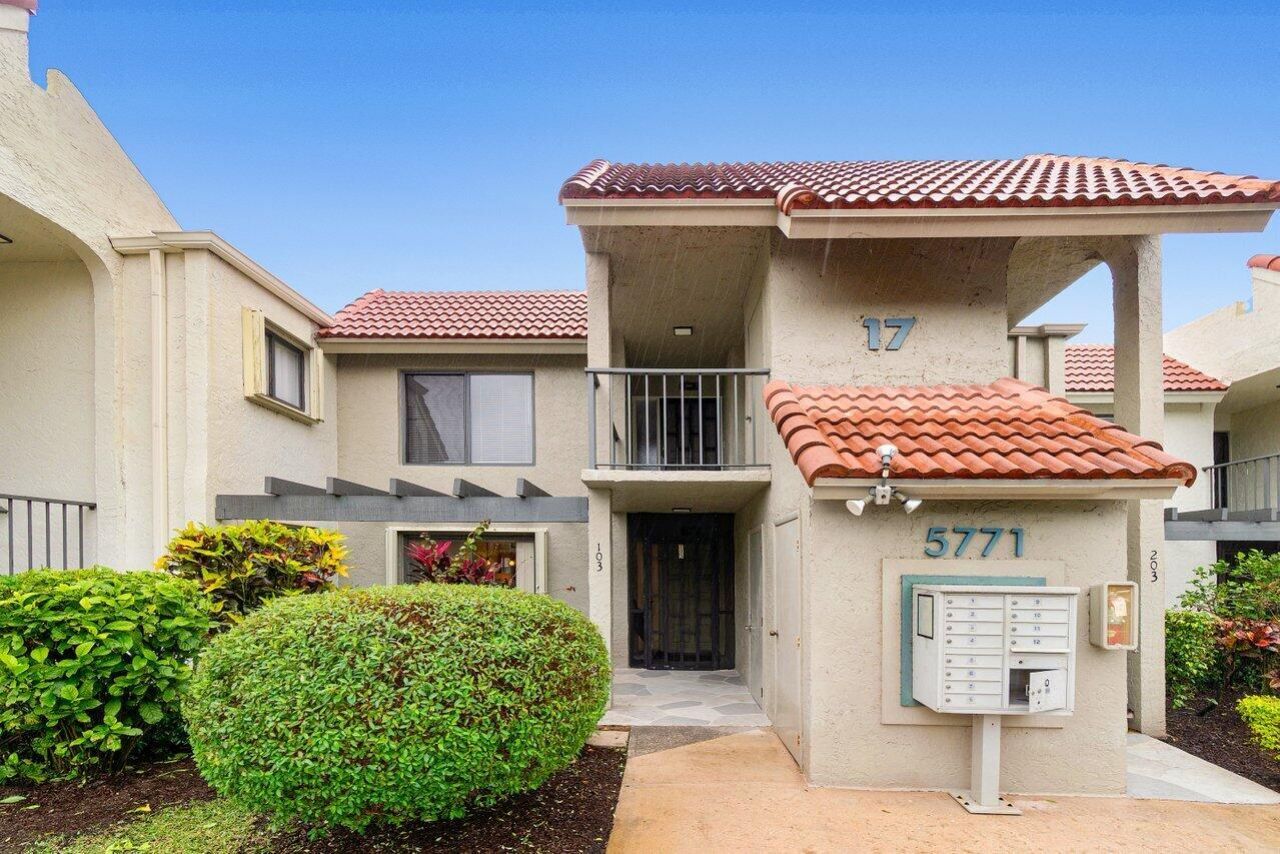 5771 Fairway Park Court, Unit 103, Boynton Beach, FL 33437 Photo
