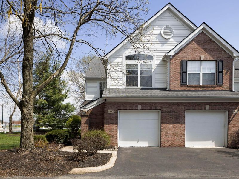 4990 Village Mews, Westerville, OH 43081 Photo 1