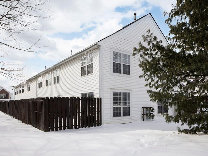 4990 Village Mews, Westerville, OH 43081 Photo 33