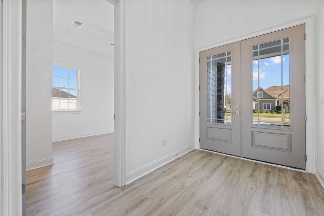 174 Sago Palm Dr. Photo 6