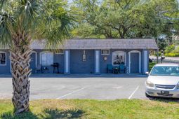 404 14th Ave. S  photo 4