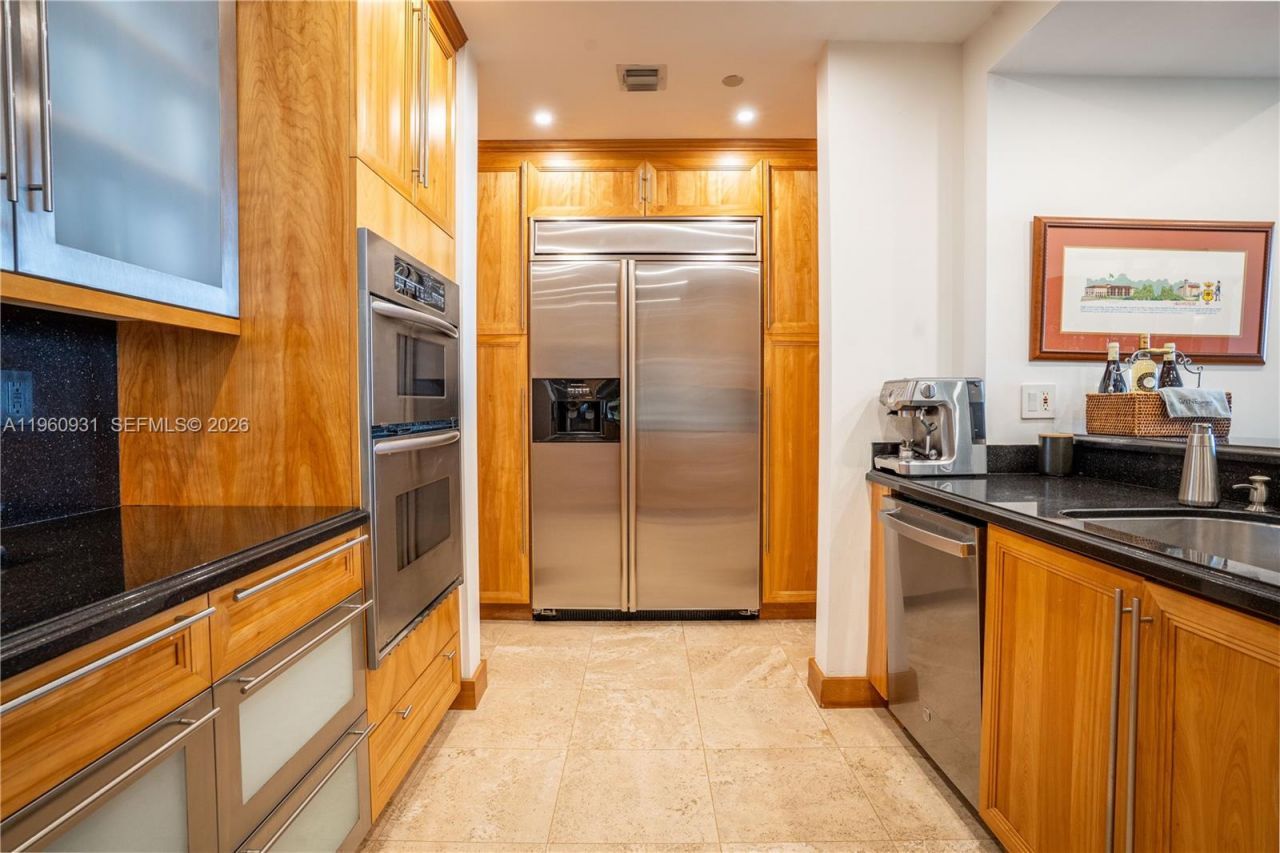 151 Crandon Blvd, Unit 626, Key Biscayne, FL 33149 Photo