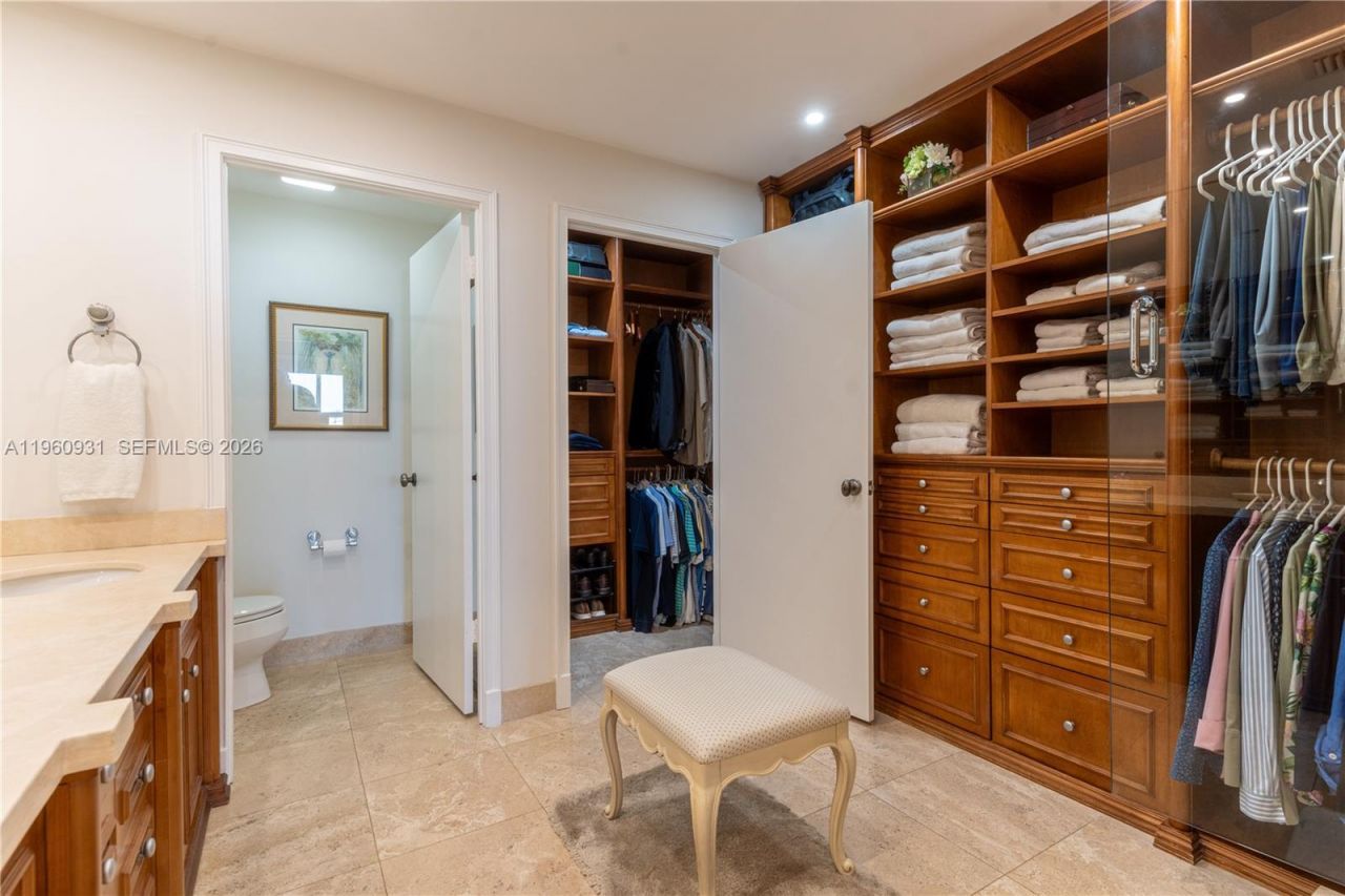 151 Crandon Blvd, Unit 626, Key Biscayne, FL 33149 Photo