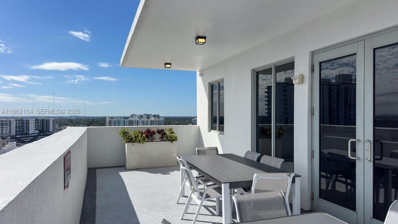 1830 Radius Dr, Unit 709, Hollywood, FL 33020 Photo