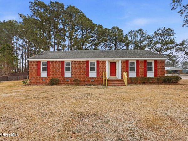 101 Myrtle Road, Goldsboro, NC 27534