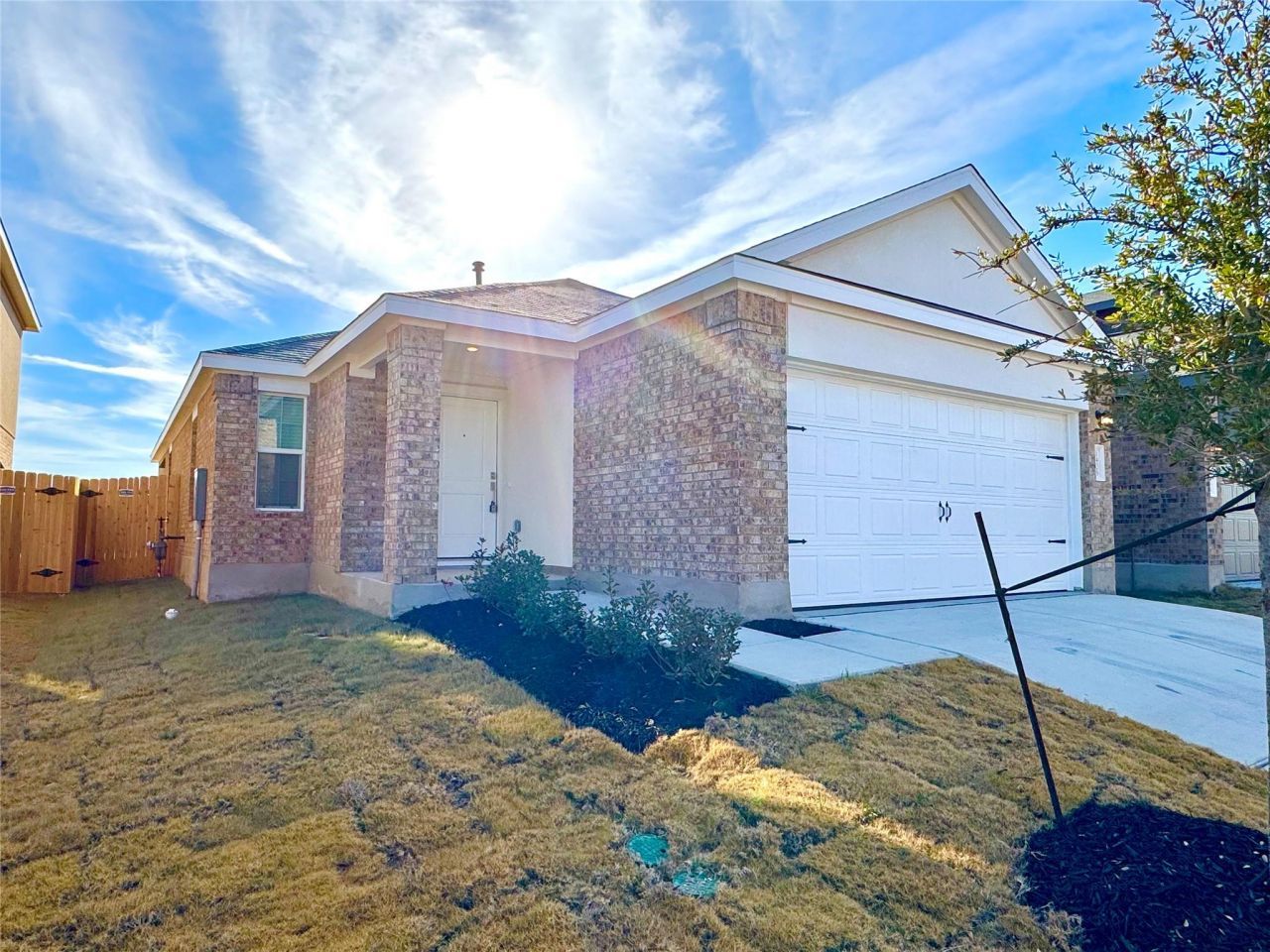 1406 Roaming Oak Bnd, Georgetown, TX 78628 Main Photo