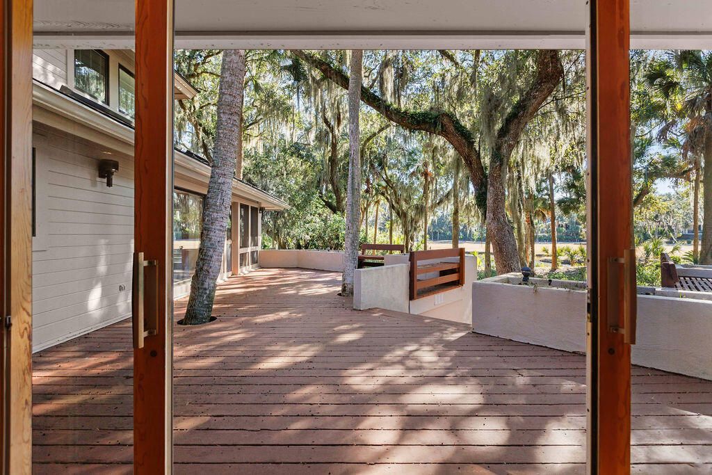 2441 The Bent Twig Photo 24