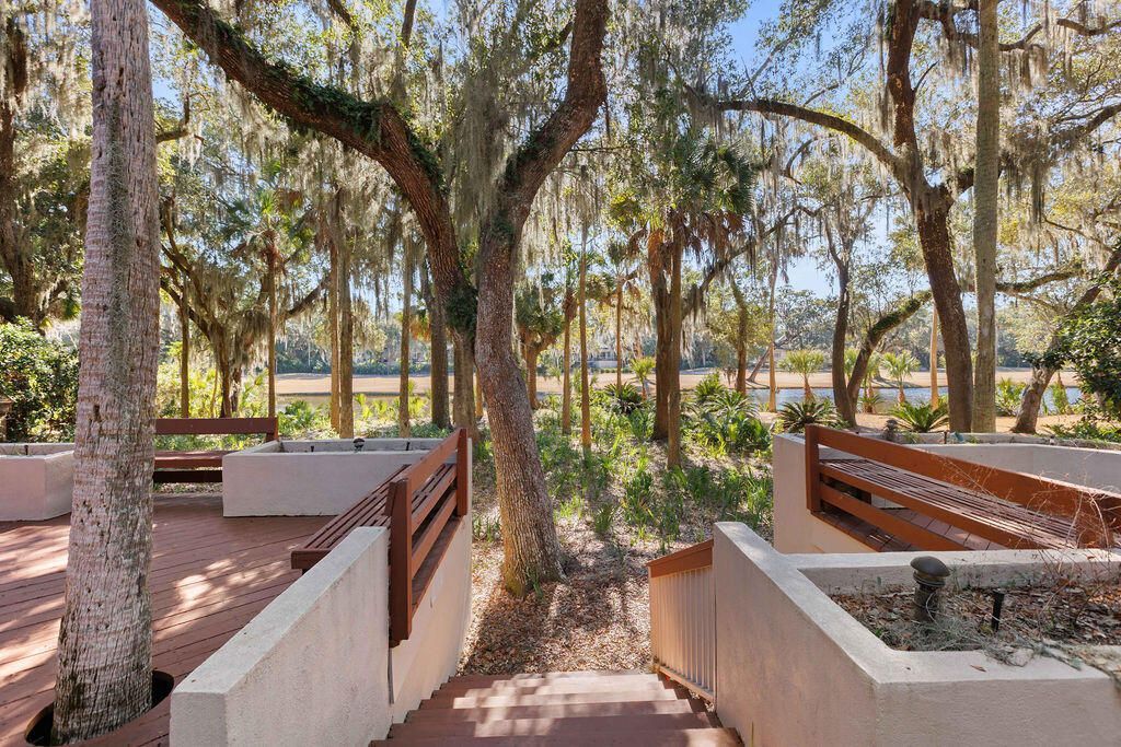 2441 The Bent Twig Photo 31