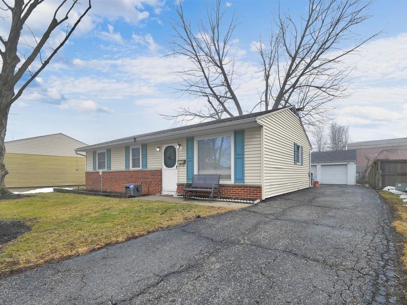 1654 Wilton Drive, Columbus, OH 43227 Photo 4