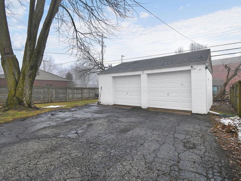 1654 Wilton Drive, Columbus, OH 43227 Photo 5