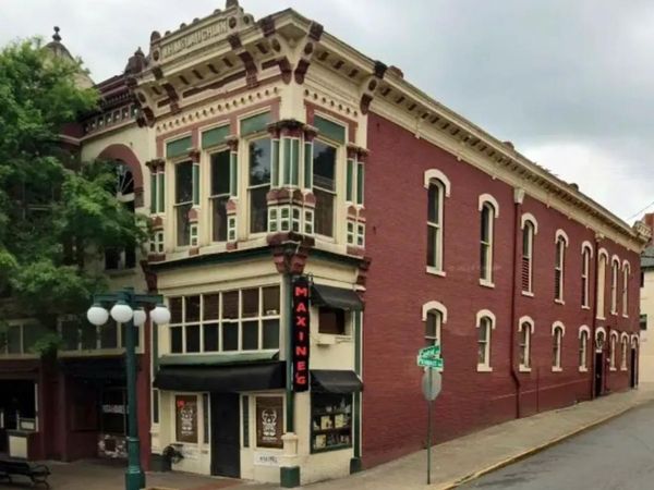 700 CENTRAL Avenue, Hot Springs, AR 71901