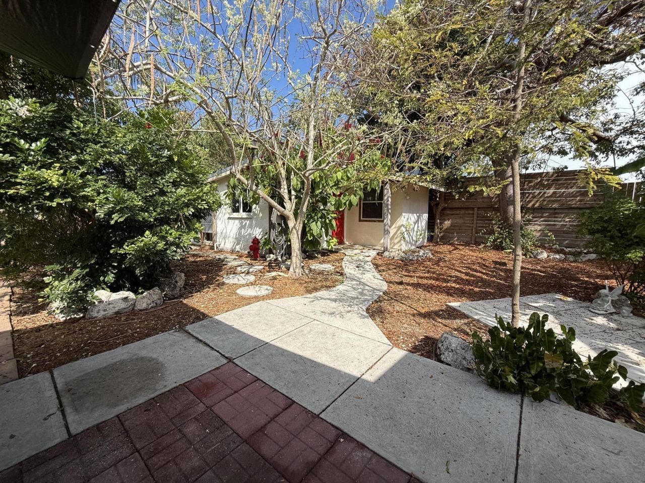 371 69th Street Ocean, Marathon, FL 33050 Photo