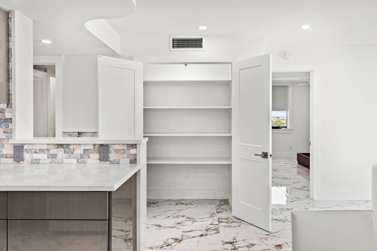 2000 Coco Plum Drive, Unit APT 504, Marathon, FL 33050 Photo