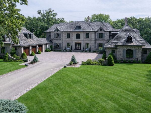 24 Bridlewood Road, Northbrook, IL 60062