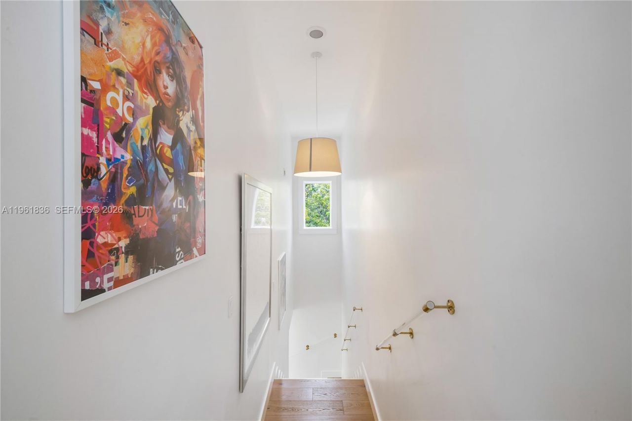 279 Galeon Ct, Coral Gables, FL 33143 Photo