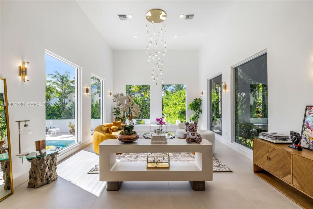 279 Galeon Ct, Coral Gables, FL 33143 Photo