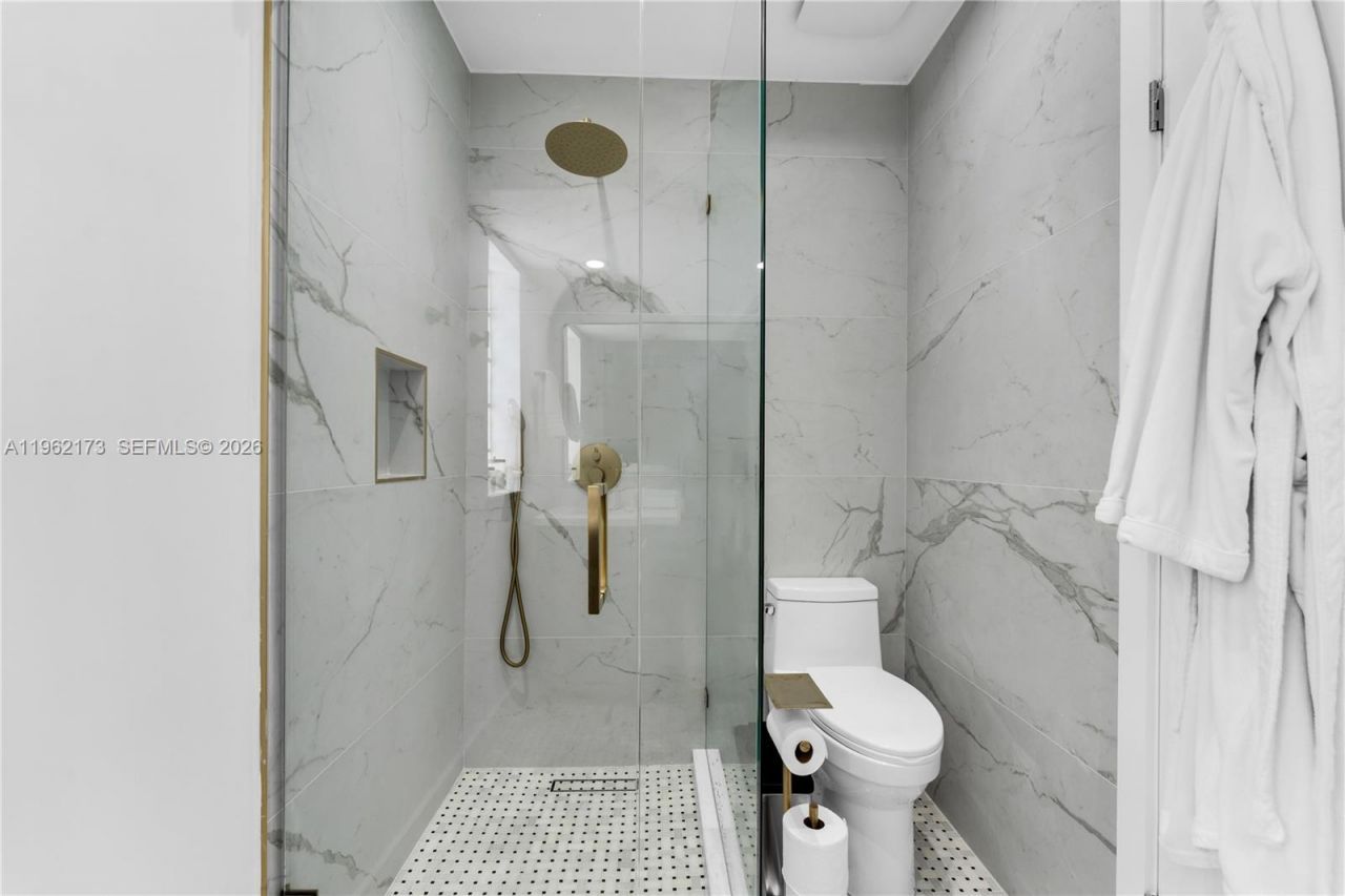 1826 Fairhaven Pl, Miami, FL 33133 Photo