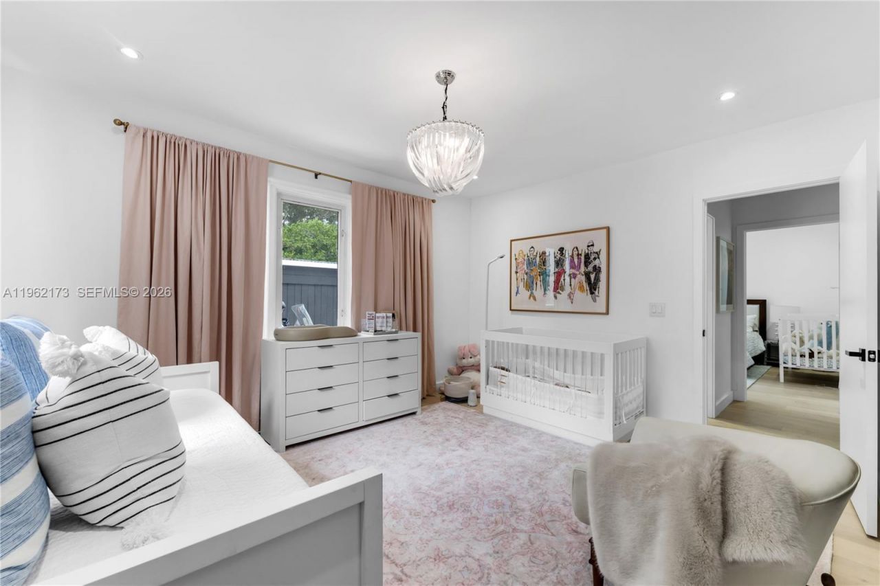 1826 Fairhaven Pl, Miami, FL 33133 Photo