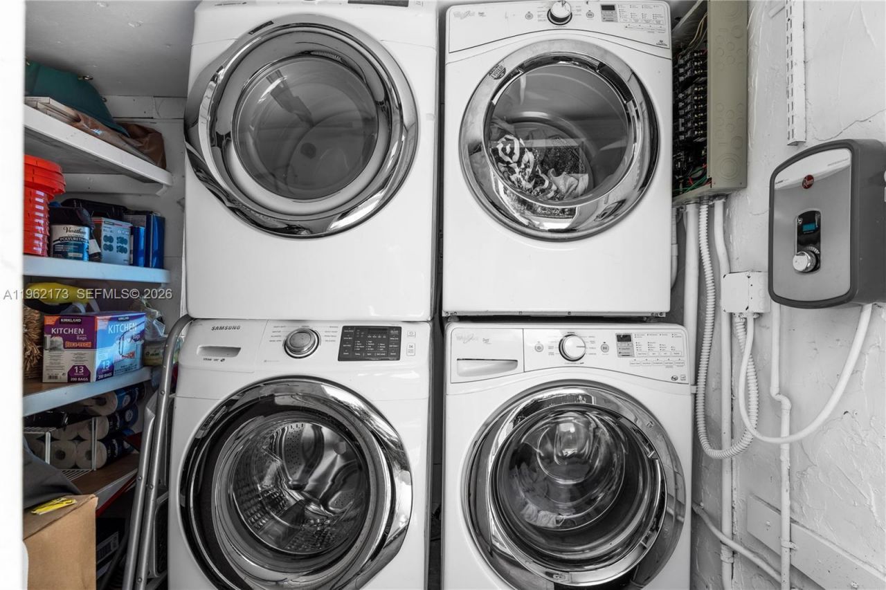 1826 Fairhaven Pl, Miami, FL 33133 Photo