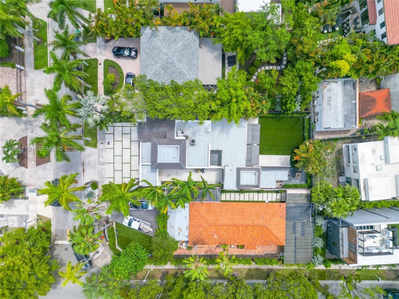 1826 Fairhaven Pl, Miami, FL 33133 Photo