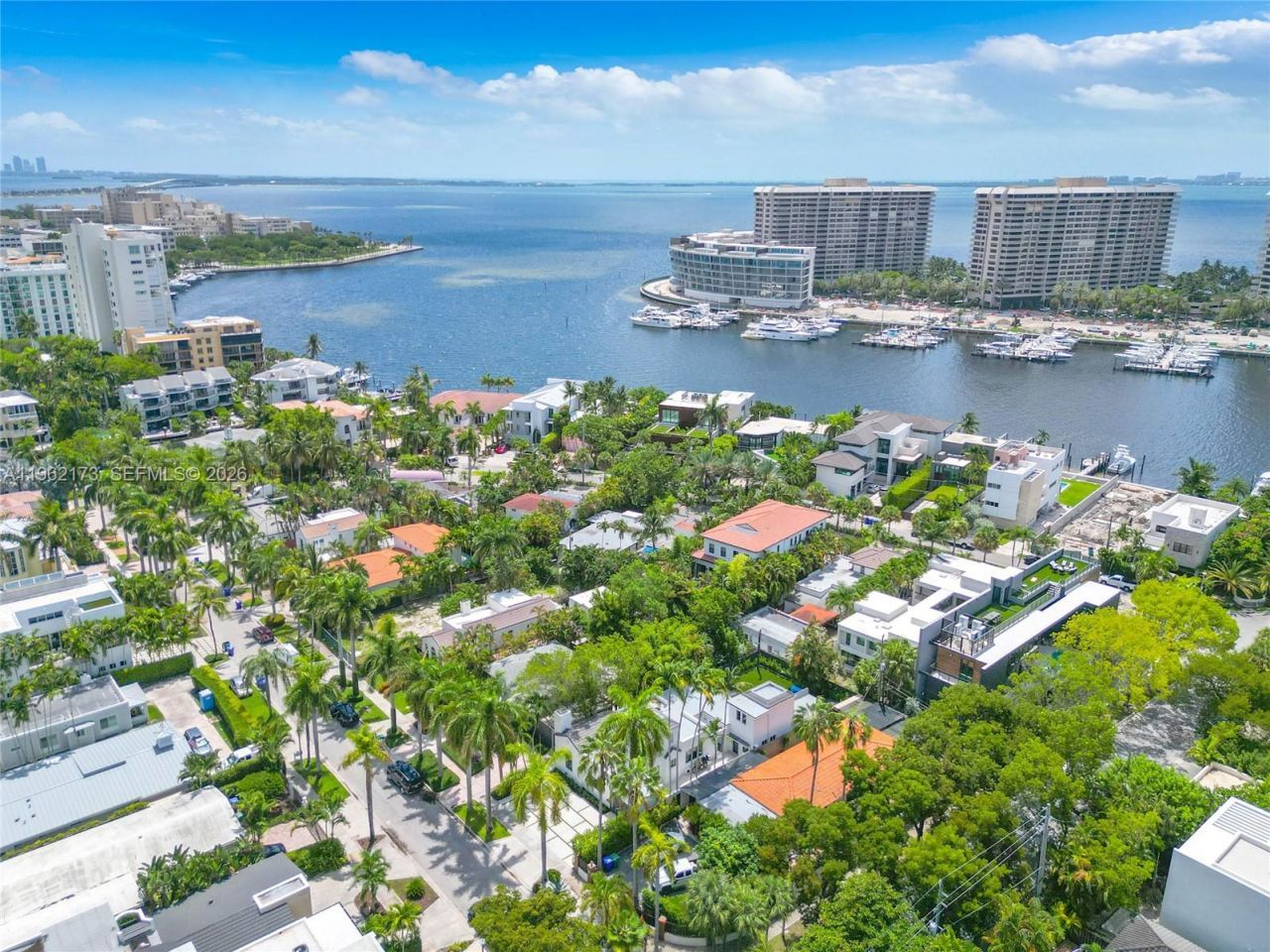 1826 Fairhaven Pl, Miami, FL 33133 Photo