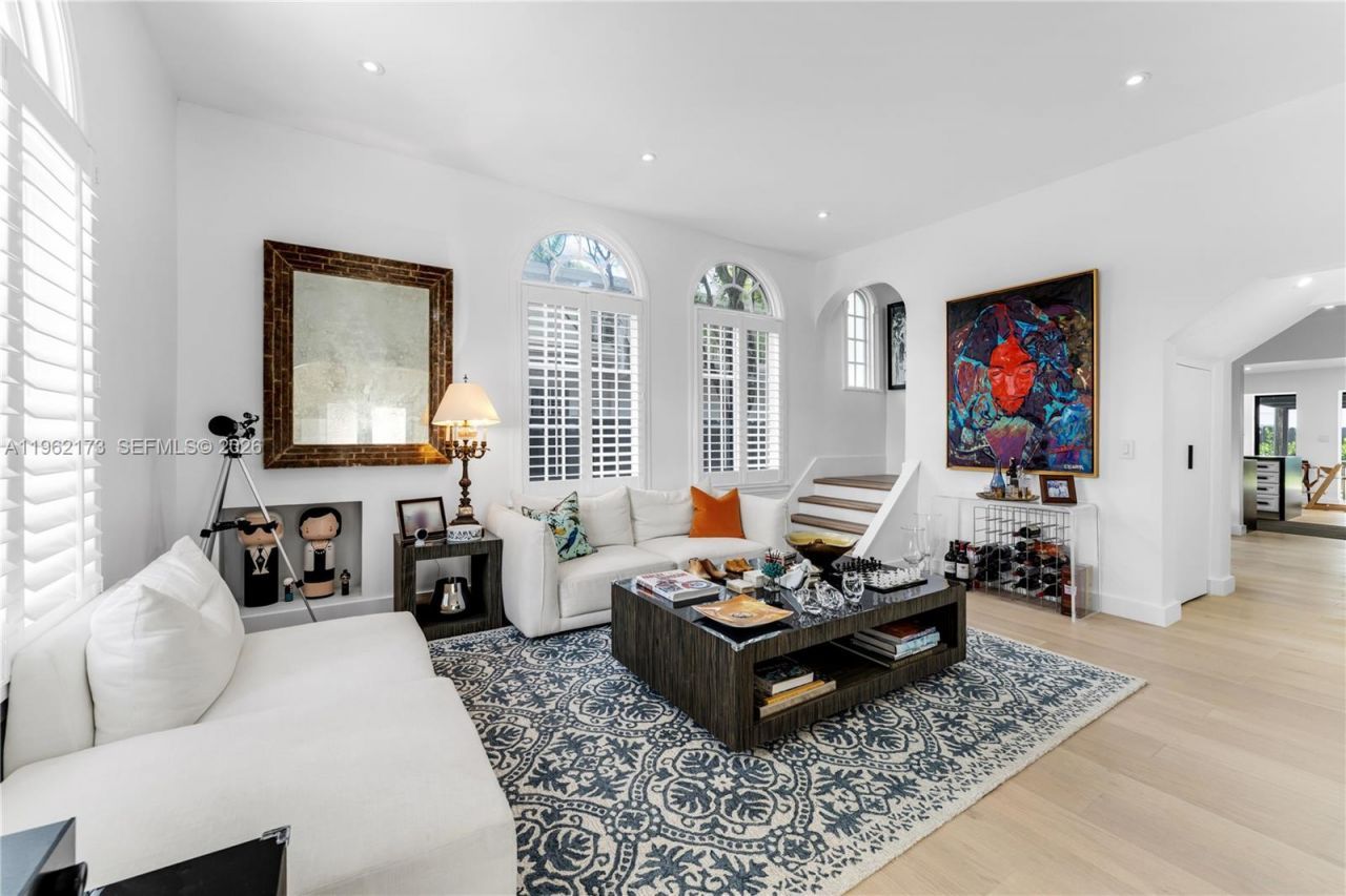 1826 Fairhaven Pl, Miami, FL 33133 Photo