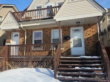 1432 Warwick Avenue, Lincoln Park, MI 48146