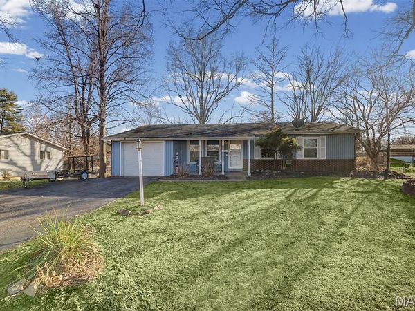 4832 Bambi Drive, Alton, IL 62002