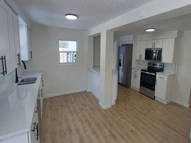 144 Aberdeen Road, Steubenville, OH 43953 Photo 9